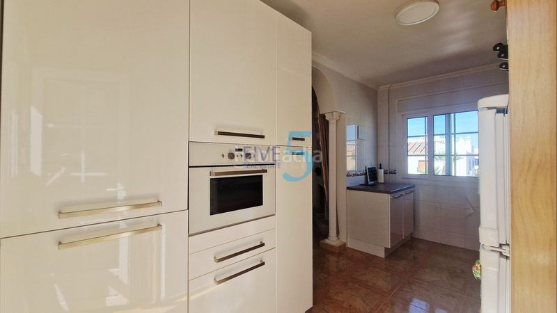 Foto 0ae29692-bbc9-45a7-aa49-30b888fed762. Piso apartamento superior de 2 dormitorios bellamente presentado en sol golf, villamartín, con piscina común, aparcamiento privado y un en Orihuela