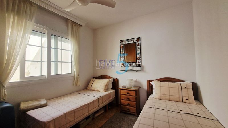 Foto 62d209e5-b17b-47fa-81b5-711c4402e396. Piso apartamento superior de 2 dormitorios bellamente presentado en sol golf, villamartín, con piscina común, aparcamiento privado y un en Orihuela