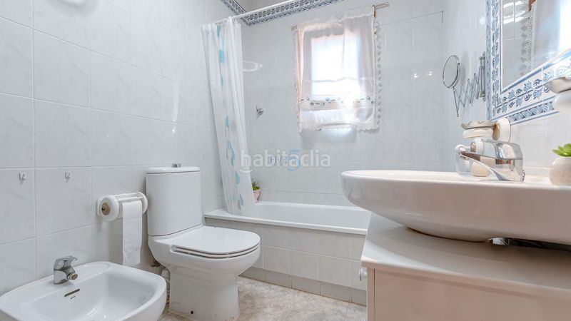 Foto 68807684-f94c-4d60-ab6f-bfd2a9c4edeb. Casa adossada amb calefacció piscina a Playa Flamenca Orihuela