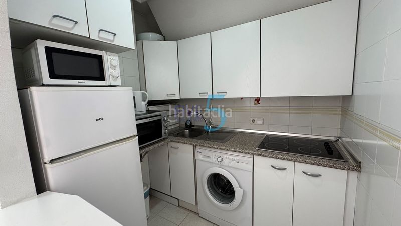 Foto a981a23b-b8a8-44d4-886e-5abdf253b460. Piso este bellamente amueblado ático de un dormitorio está situado en la popular ciudad costera , a solo unos minutos a pi en Torrevieja