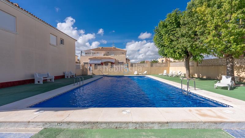 Foto 4579d7e7-e2a3-4544-9bc1-8ab83104e842. Maison avec piscine dans Playa Flamenca Orihuela