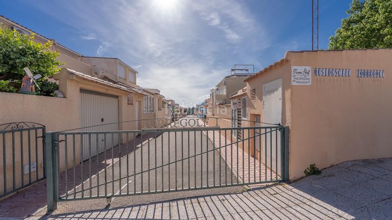 Foto f407d56d-d0fa-4b40-bff3-709ec15bd9e0. Maison avec piscine dans Playa Flamenca Orihuela