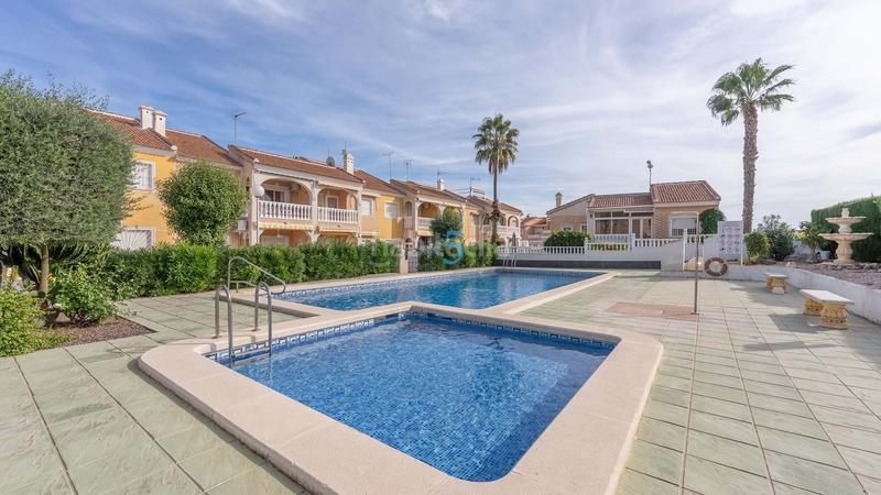 Foto 5d492f6e-653a-4923-ba0b-54ecd49bfebf. Pis amb calefacció piscina a Rojales