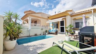 Casa adossada a Sucina