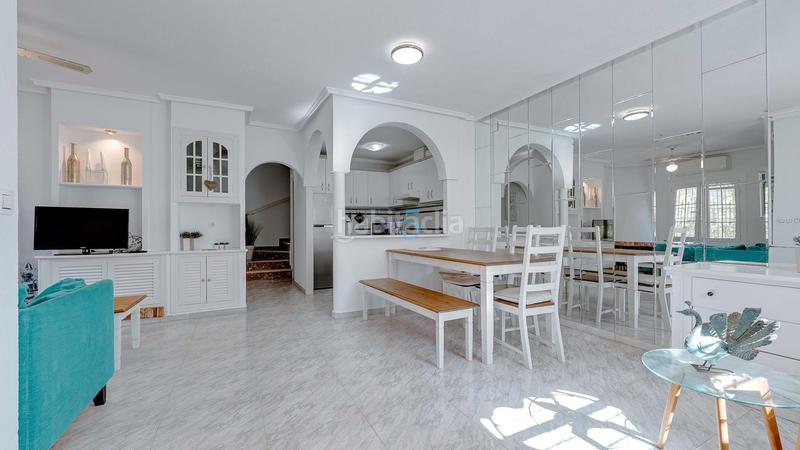 Foto 69261710-6e8a-438c-af1b-c6da52049432. Appartement avec piscine dans Los Balcones-Los Altos Torrevieja