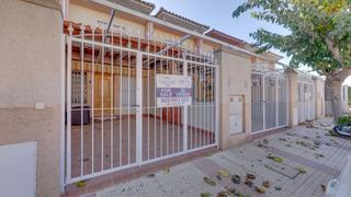 Maison jumelée  Calle balandro. Adéntrate en la vibrante y encantadora ciudad de los narejos y d