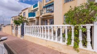 Appartement  Calle chiva. Fantástico apartamento en planta baja de 3 dormitorios con jardí