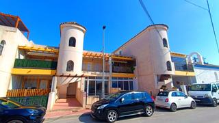Pis  Calle la bodega. Fantástico apartamento de 2 dormitorios y 2 baños en el último p