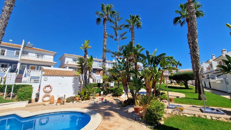 Foto bce5e8e0-1054-4797-bc82-60710cc0bd36. Casa adossada amb calefacció aparcament piscina a Rojales