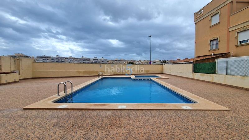 Foto 436b3e48-d2f7-43dc-b17e-7b3a371f76a8. Flat with heating pool in nueva Torrevieja Torrevieja