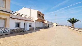 Chalet  Avda de españa. Adéntrate en la encantadora ciudad costera de los nietos y descu