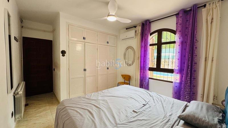 Foto bf5db772-5f82-429f-bcf0-b73b4b5638e5. House with pool in Villamartín-Las Filipinas Orihuela