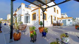 Casa adossada  Calle albaricoquero. Impresionante quad de 3 dormitorios orientado al sur con gran ja