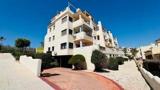 Appartement  Av. ramblas de oleza. Este fantástico apartamento en planta baja de tres dormitorios y