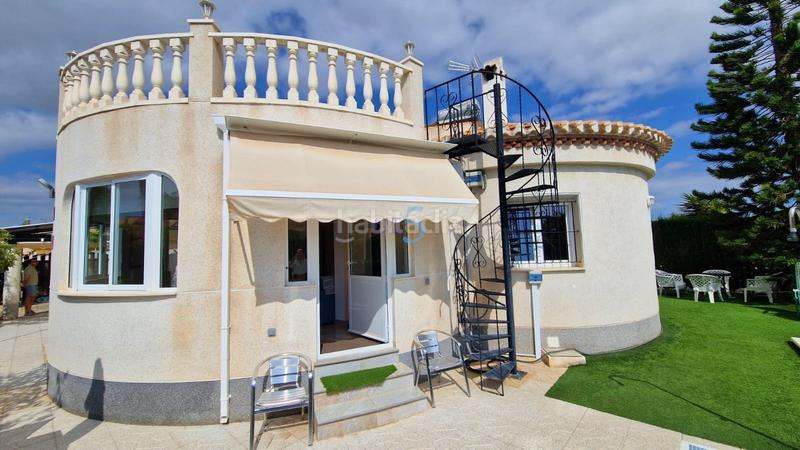 Foto 0e1b5eba-cd16-4e0f-9c92-4e8da61cb28d. House with heating pool in Playa Flamenca Orihuela