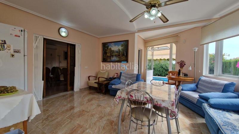 Foto 2b9fe740-2b02-44b4-b15a-983a53976935. House with heating pool in Playa Flamenca Orihuela