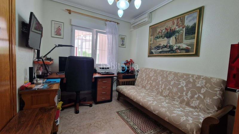 Foto 426002a2-8c7b-4314-aef9-21657f3629f7. House with heating pool in Playa Flamenca Orihuela