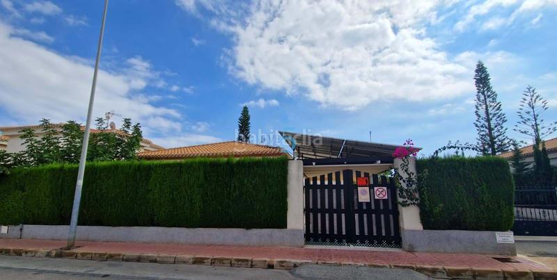 Foto b7196193-f9e0-4686-aa3e-9cdf6c2bb298. House with heating pool in Playa Flamenca Orihuela