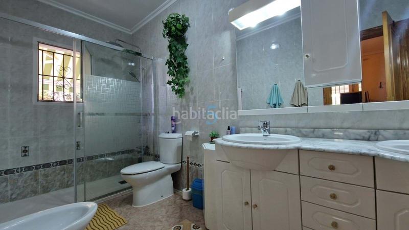 Foto b987b3fe-e508-4249-9671-5abc2a4d782b. House with heating pool in Playa Flamenca Orihuela