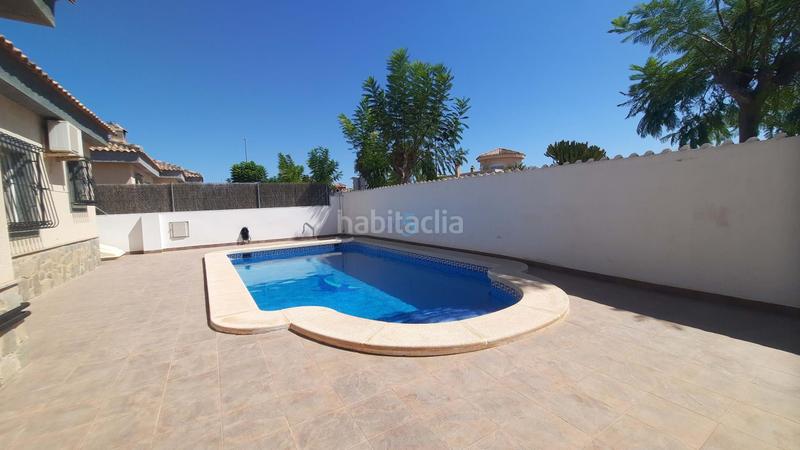 Foto 2663f10f-efb9-45c1-9964-8c667915cc69. House with heating pool in Gea y Truyols Murcia