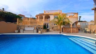 Haus  Calle chiquita. Impresionante villa independiente de 5 dormitorios con alojamien
