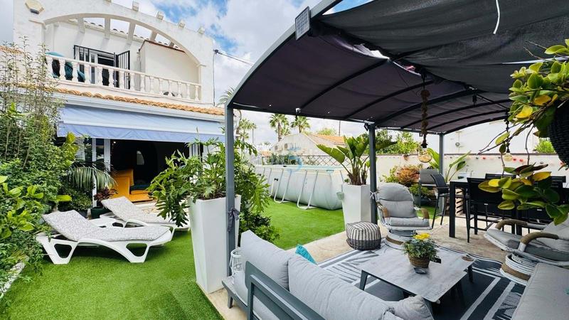 Foto c88a601d-cb15-4618-82a7-9db252651a6c. Semi detached house with pool in Villamartín-Las Filipinas Orihuela