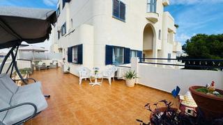 Pis  Calle de vega no. Este apartamento en planta baja de un dormitorio y un baño, bell