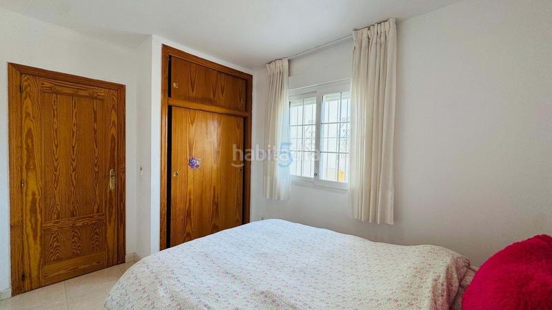 Foto b35a3e6d-0733-4e42-9c7f-b62ab526eb80. Reihenhaus mit pool in Playa Flamenca Orihuela