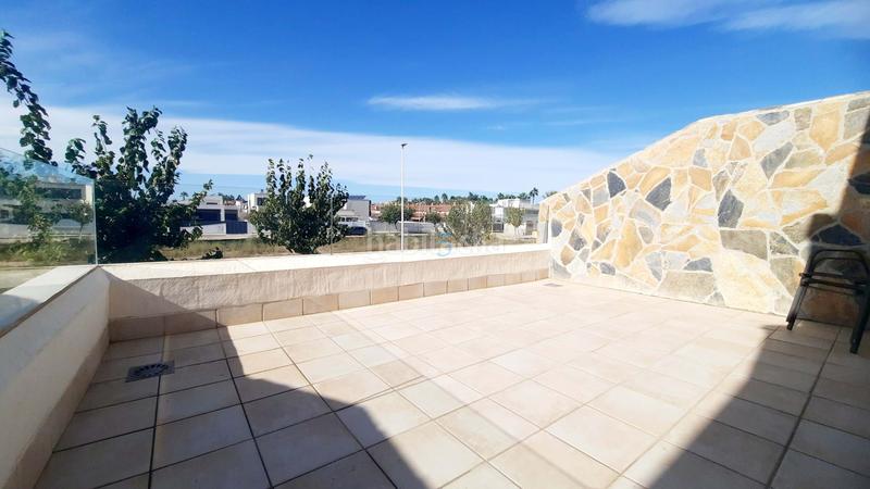 Foto 5a9ebba3-37ca-4cf3-b621-f079cbc79a45. Casa amb calefacció piscina a Centro Alcázares (Los)