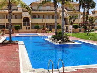 Appartement  Calle isla de tabarca. Apartamento en planta baja de 2 dormitorios y 1 baño con orienta