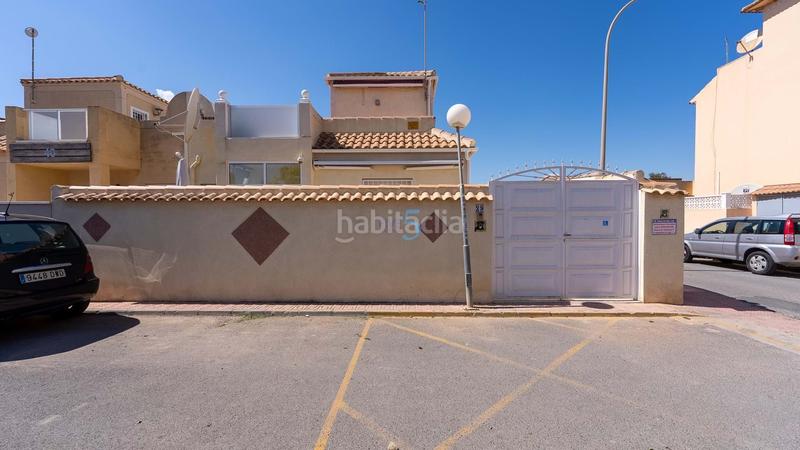 Foto 15b0b0f0-8ace-40fe-a5cb-7f30f5535dc9. Casa adossada amb calefacció piscina a Zona Carrefour - Urbanizaciones Torrevieja