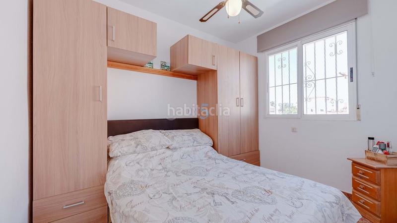 Foto 17f7c3b2-bd9f-4fff-93f4-a34c907f13aa. Casa adossada amb calefacció piscina a Zona Carrefour - Urbanizaciones Torrevieja