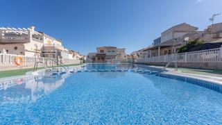 Casa en Calle Luis Gordillo