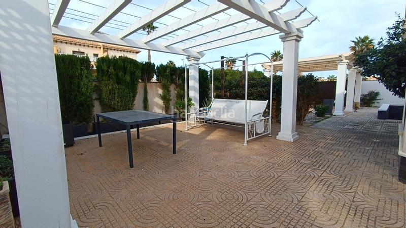 Foto 455674ec-7ca9-4aa1-acbe-413cc71e832c. House with heating pool in Rojales