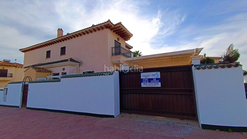 Foto b3b0bdd0-29c2-43f5-bb1d-45e72351fc14. House with heating pool in Rojales