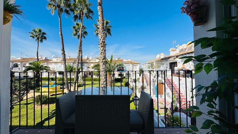 Foto ca881526-cd3f-4726-983e-a8c078eed56d. Appartement avec piscine dans Los Balcones-Los Altos Torrevieja