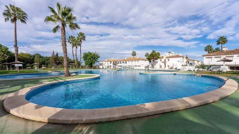 Foto e18137a0-598d-4908-b9a5-e7820f357bc7. Appartement avec piscine dans Los Balcones-Los Altos Torrevieja