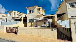 Casa  Carrer cabo formentor. Esta impresionante villa independiente de cuatro dormitorios y t