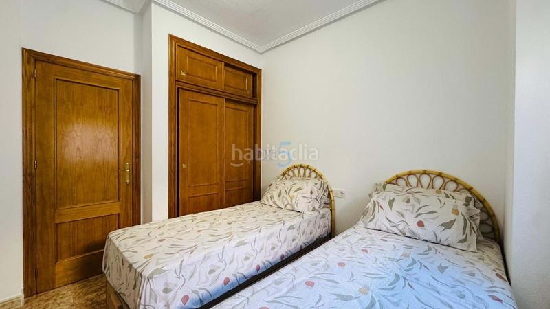 Foto 283bde90-8d4e-4d2f-8bfb-0142043db1c9. Casa amb piscina a Los Balcones y los Altos Orihuela