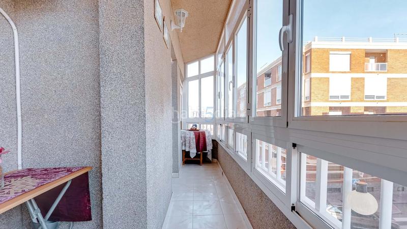 Foto 46941372-f7f1-41f1-8e89-232fca9b43fe. Etagenwohnung in Playa de los Náufragos Torrevieja