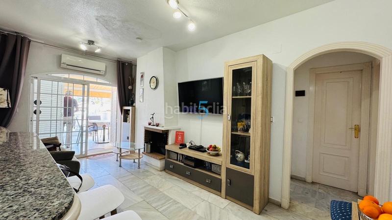 Foto c8b88aec-88f6-40c2-8777-5692ae8f5277. Pis amb piscina a Zona los Frutales Torrevieja