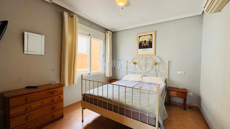 Foto 2f71a16c-9a1d-434a-bd66-3e27be2fe60e. Casa a schiera con piscina in Los Almendros Orihuela