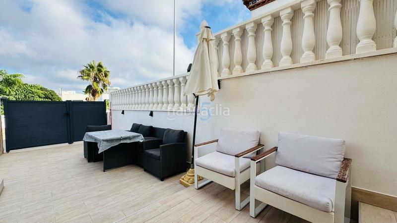 Foto a64e4c82-01bd-4583-84d1-5f5461eb0d0f. Casa a schiera con piscina in Los Almendros Orihuela