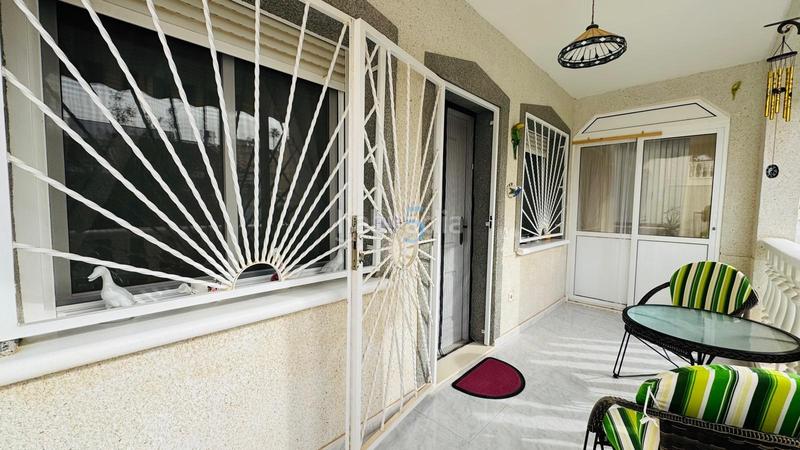 Foto 2c2c360f-6ea9-44dd-b676-c6604b043484. Casa amb piscina a Rojales