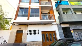 Appartement  Calle san pascual. Luminoso y espacioso apartamento de 4 dormitorios y 2 baños en p