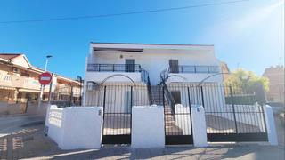 Appartement  Calle del alamo  drcha. 5 real estate está encantada de comercializar este apartamento d