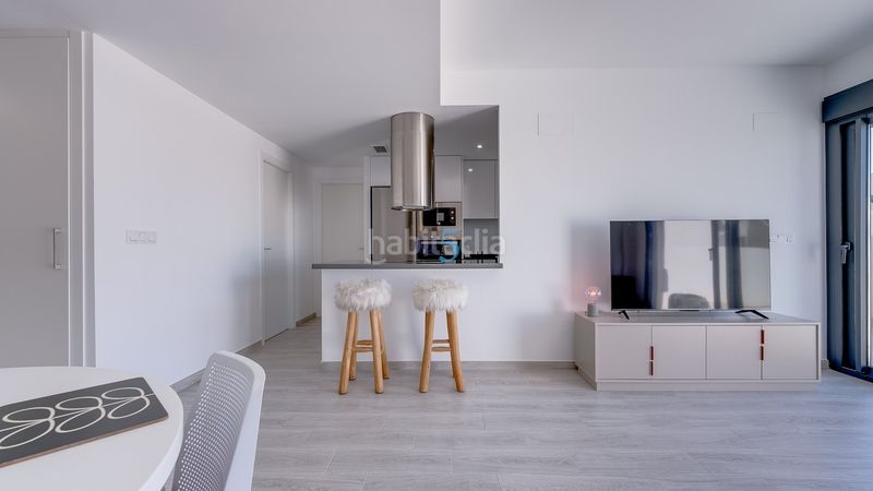 Foto 1472ee39-1fe1-40d8-b864-d3619bf255fe. Pis amb piscina a Villamartín-Las Filipinas Orihuela