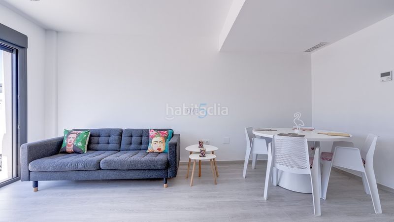 Foto 24e68b6f-45d7-4ba3-92b6-9ef05b127952. Pis amb piscina a Villamartín-Las Filipinas Orihuela