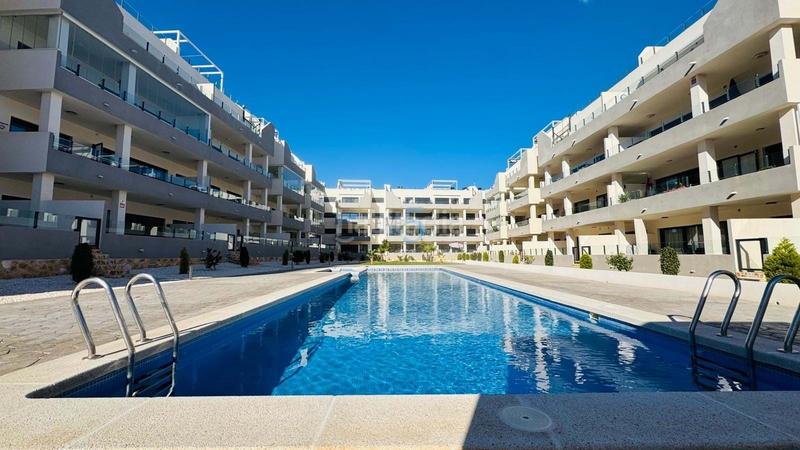Foto 28db8417-bdaa-4747-8ff7-bed805985441. Appartement avec piscine dans Villamartín-Las Filipinas Orihuela