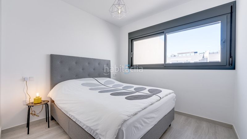 Foto 729cecae-29bd-4a91-9e0e-ad2e24108002. Pis amb piscina a Villamartín-Las Filipinas Orihuela